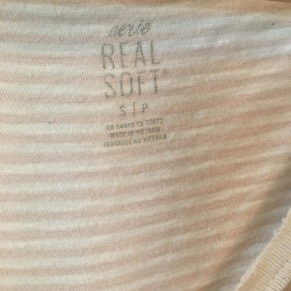 Aerie Real Soft V-Neck T-Shirt - Picture 6 of 6